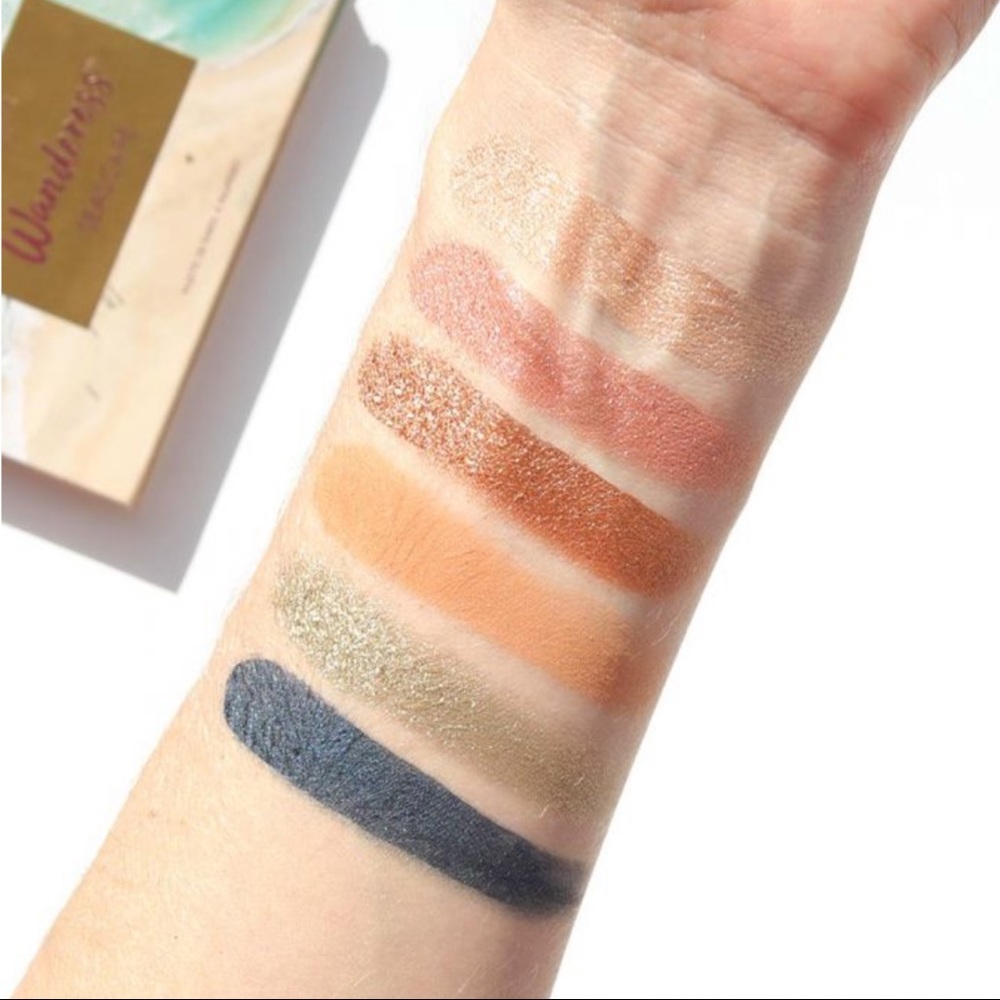 ✨🆕💗🌊WANDER BEAUTY WANDERESS SEASCAPE EYESHADOW PALETTE🏝️💗 - Picture 7 of 7